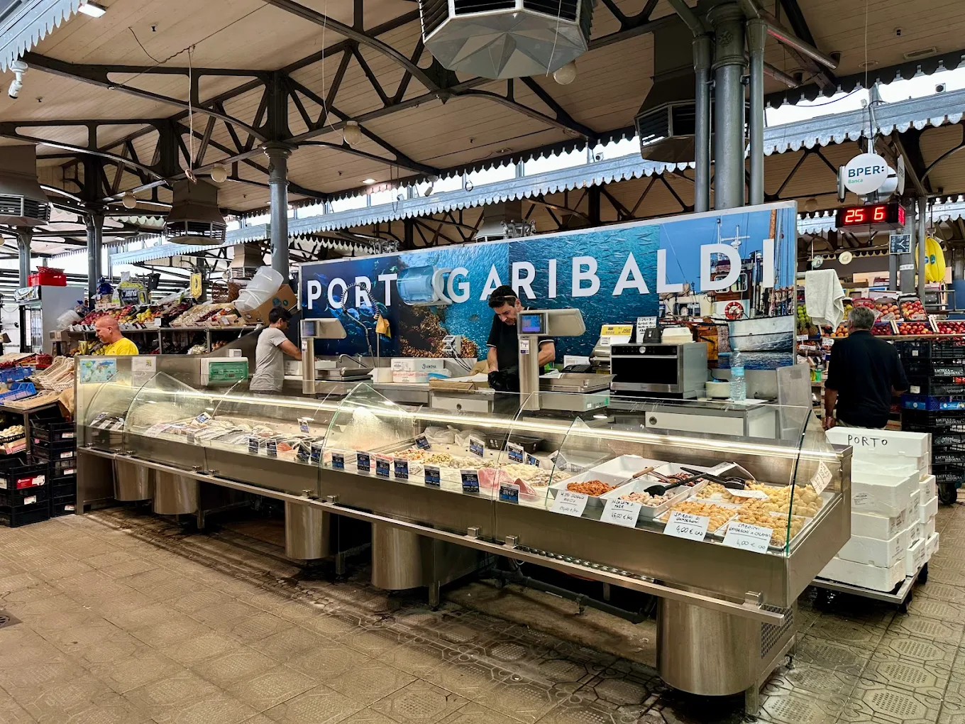 Pescheria Porto Garibaldi    c/o Mercato Albinelli  Modena