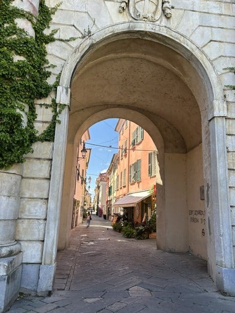 Visita della DT Milano alla Base Elicotteristi della Marina Militare 5 giu 26 10 Visita a Sarzana 5 giu 26 1 di 7 rotated 1