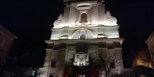 WP 20161210 255 resize-888x448