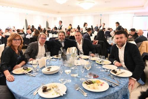 045_Falcinelli_Omar