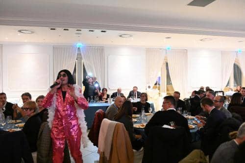 060_Cantante